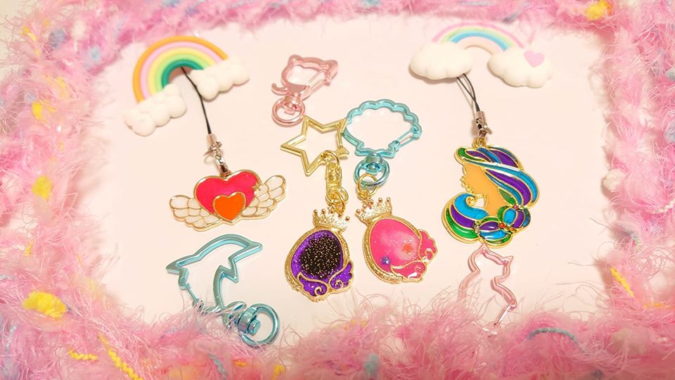 レジンを使ったキラキラチャーム作り