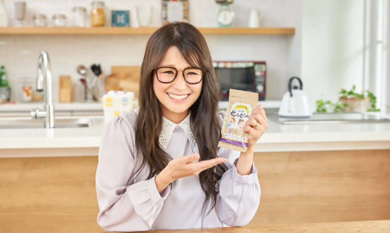「ぐんぐん成長してほしい!」と願うママ必見♪ 伸び盛り専用・子どもの成長サポートグミ『セノッピー』