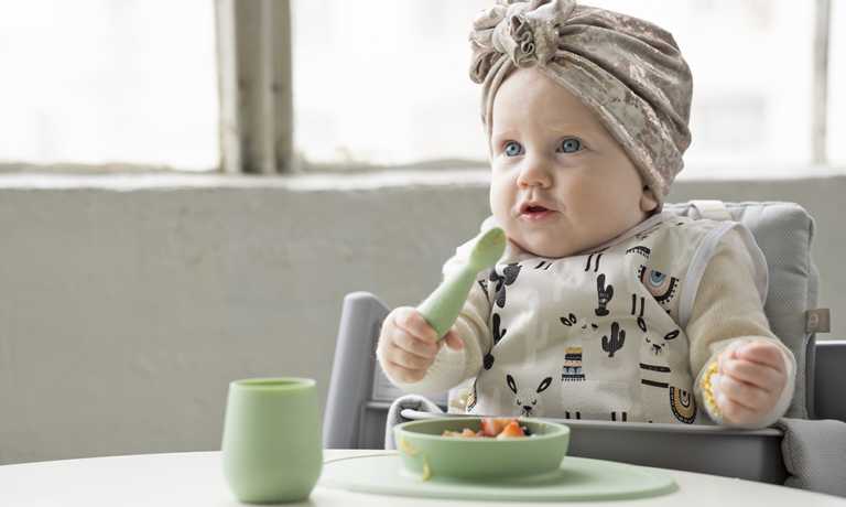 離乳食の片付けが断然ラク テーブルにぴったりくっつくベビー食器ezpz イージーピージー のモニター募集 ママノワ