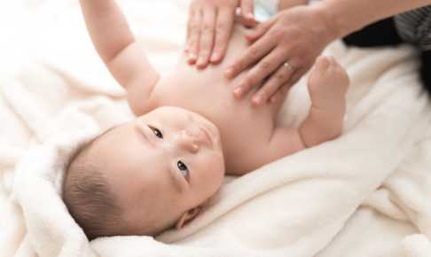 赤ちゃんのスキンケアは 生まれてすぐに はじめよう トラブル知らずの肌に育てる方法 アイテムを紹介 ママノワ 赤ちゃんのスキンケアは 生まれてすぐに はじめよう トラブル知らずの肌に育てる方法 アイテムを紹介 ママノワ
