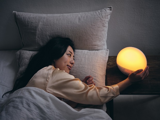 太陽の光をリアルに再現し、快適な目覚めと入眠を。フィリップスの光目覚まし時計「SmartSleep ウェイクアップ ライト」のモニター募集！