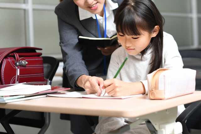 中学受験の塾通いは何年生から？ママ友付き合いのポイントは？