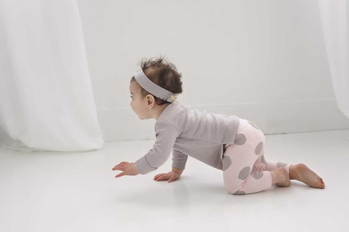 プレゼント！赤ちゃんの快適さとファッション性を両立♪L’ovedbaby「ドット柄レギンス」