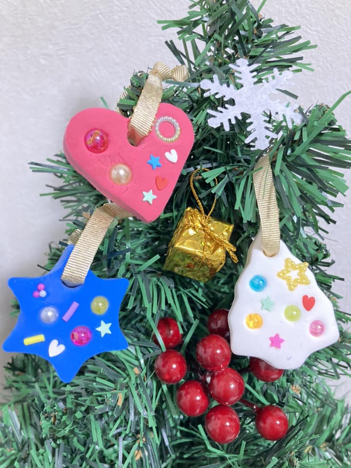 ⑥紙粘土でクリスマスオーナメント作り